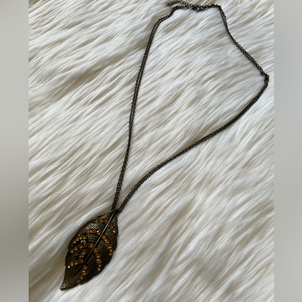 Leaf necklace